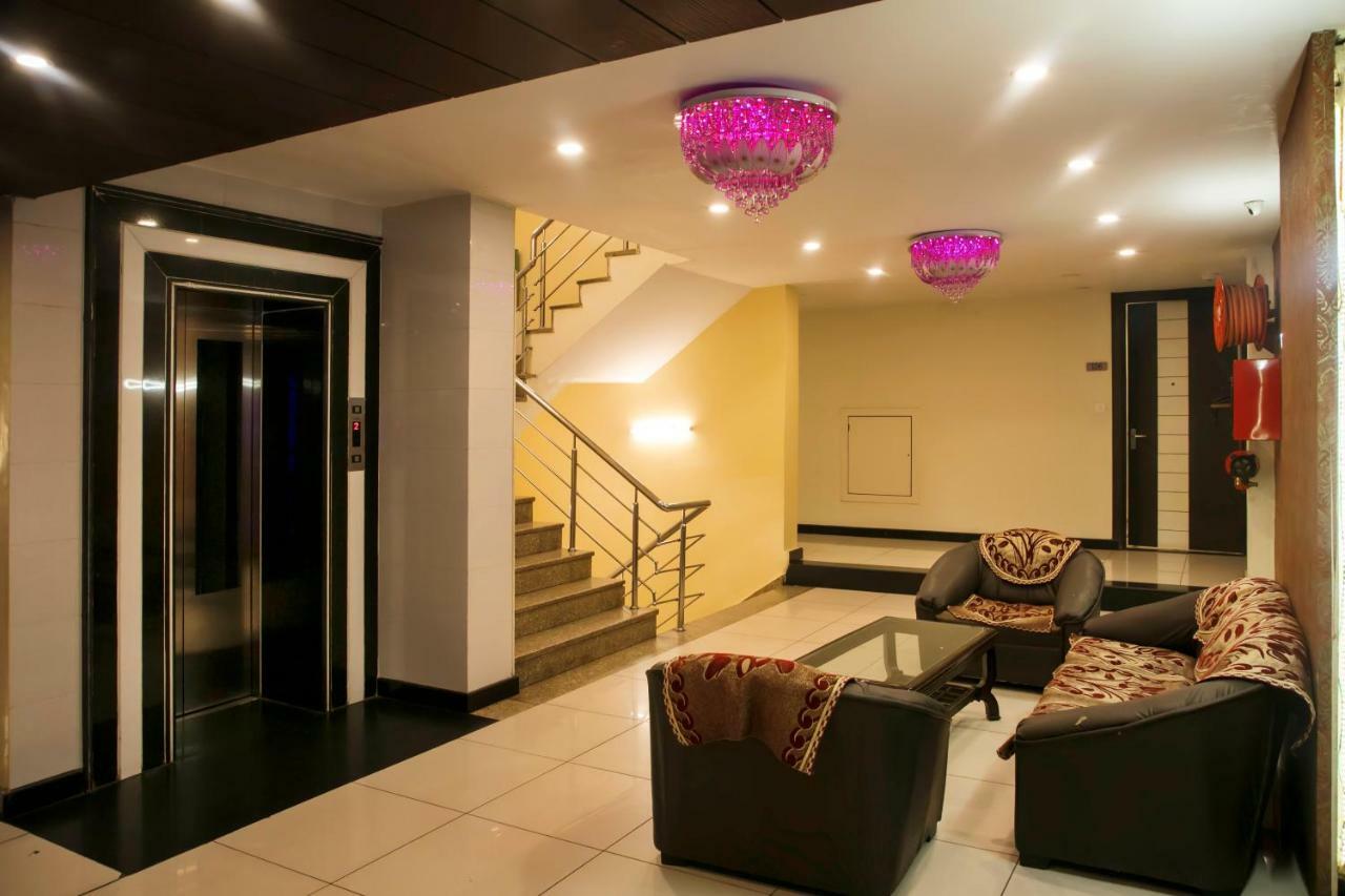 Ganges Grand Hotel Варанаси Екстериор снимка