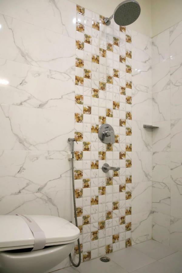 Ganges Grand Hotel Варанаси Екстериор снимка